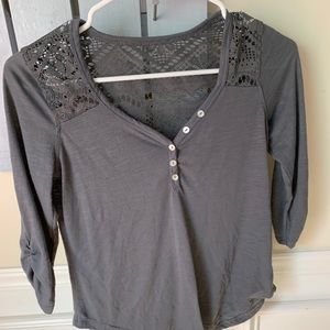 Gray top